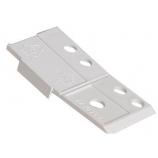 entretoise pour charniere de porte inferieure de congelateur electrolux 2230359073